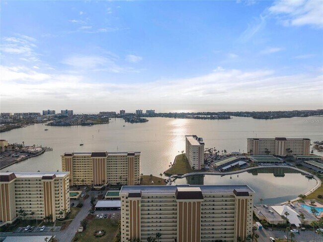 Foto del edificio - 4775 Cove Cir