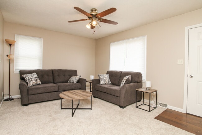 Building Photo - 809 N. SHERMAN