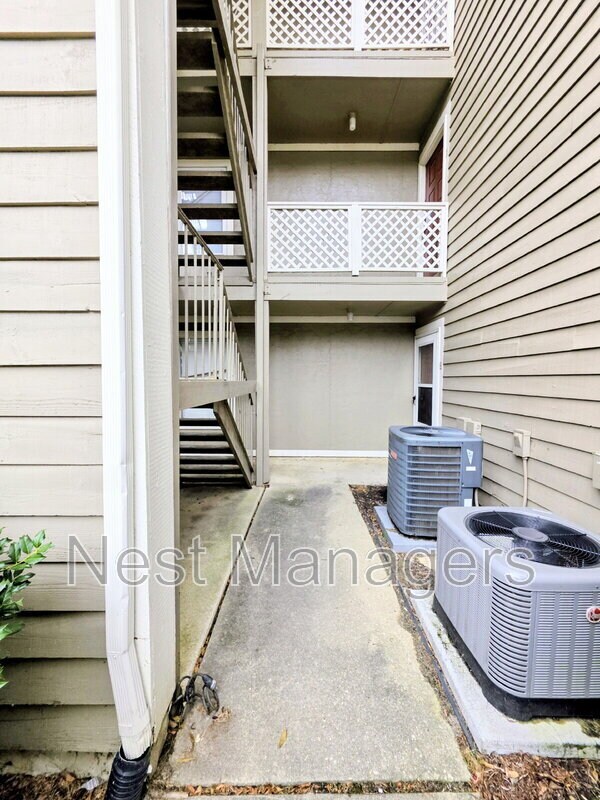 Foto del edificio - 6780 Willowbrook Dr