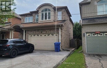Building Photo - 10 Usherwood St