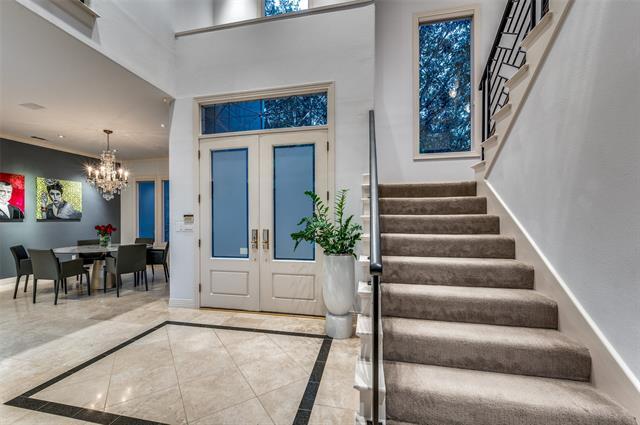Building Photo - 1 Wooded Gate Dr