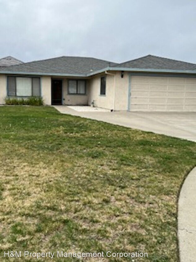 Primary Photo - 4 br, 2 bath House - 830 BONNIE VIEW DR