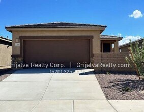 Building Photo - 11895 W Rancho Dr