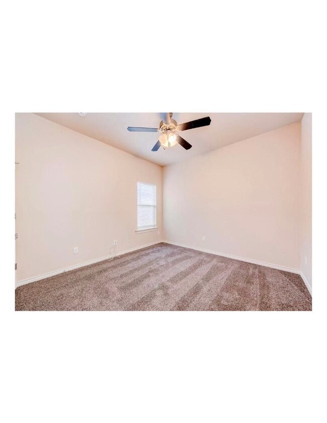 Foto del edificio - 10103 Waco Ave