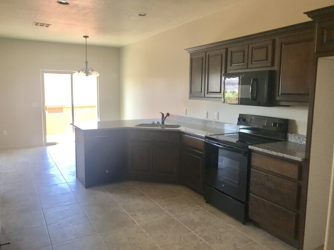 Foto del edificio - MILLCREEK SPRINGS TOWNHOME