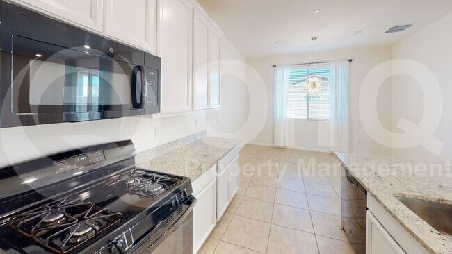 Building Photo - 10860 W Keuka Dr
