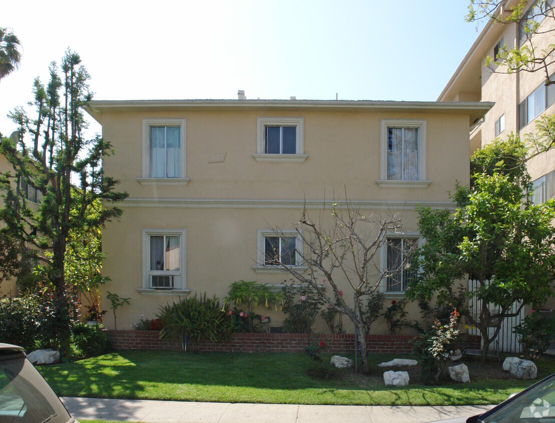 839 S Wooster St, Los Angeles, CA 90035 Apartments in Los Angeles, CA