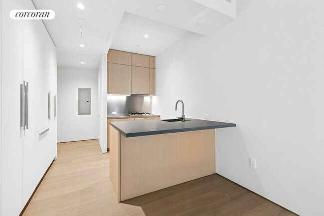 Foto del edificio - 251 W 14th St