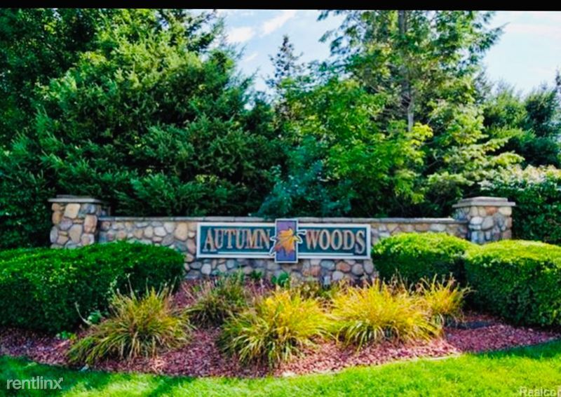 Primary Photo - 4 br, 3 bath House - 1392 Four Seasons Dr