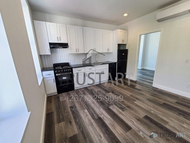 Foto del edificio - 4732 Longshore Ave
