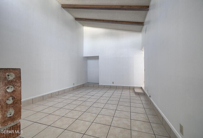 Foto del edificio - 3536 E Glen Dr