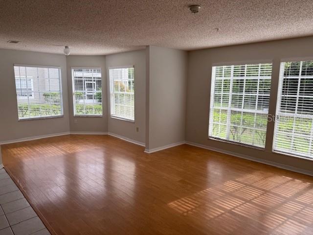 Foto del edificio - 1141 Exceller Ct