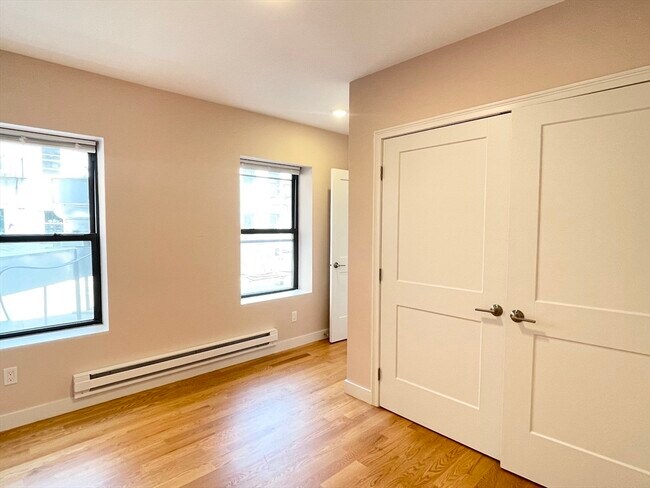 Foto del edificio - 23 Hudson St