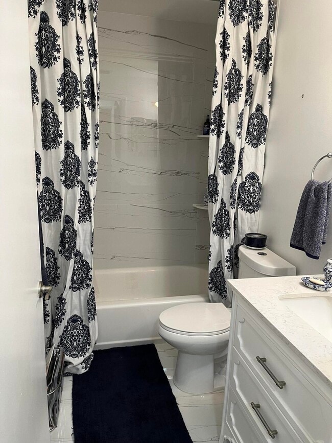 Building Photo - 8088 Sweetbriar Way