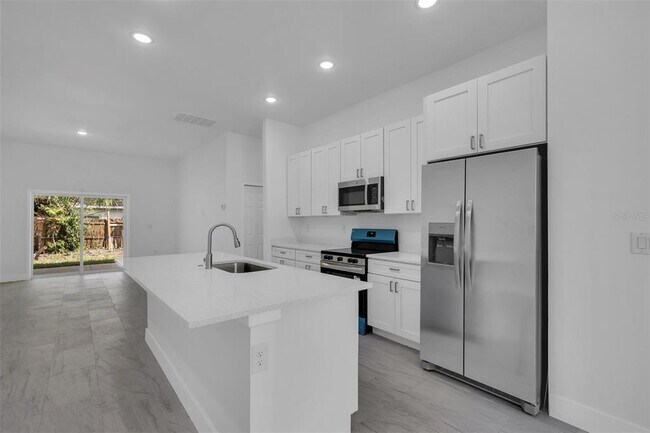 Foto del edificio - 1221 SW 5th St