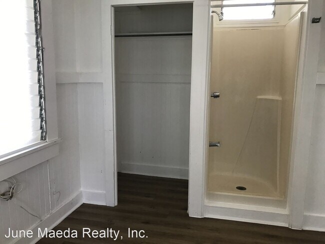 Building Photo - Studio, 1 bath House - 2361B East Manoa Rd