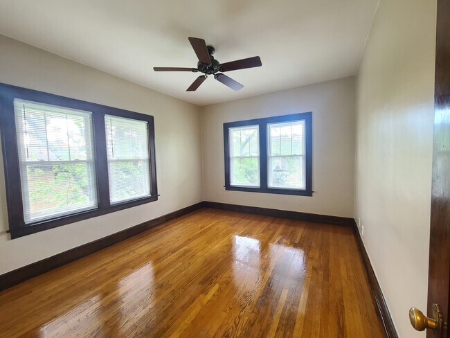 Foto del edificio - 205 E 9th St