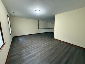 Building Photo - 113 Williamson St