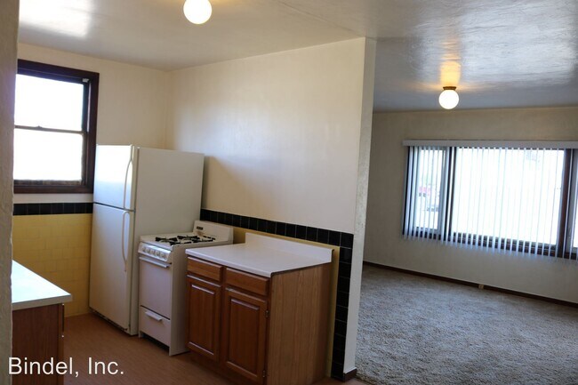 Building Photo - 1750 H St