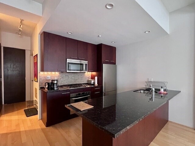 Foto principal - 40 Fay St