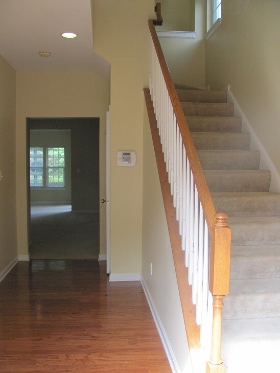 Foto del edificio - Available NOW - Must See Townhome in Liberty Crossing!