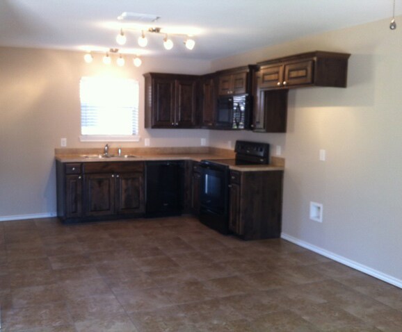 Foto del edificio - AVAILABLE! 1 Bedroom 1.5 Bath Townhome for Rent in Lindale