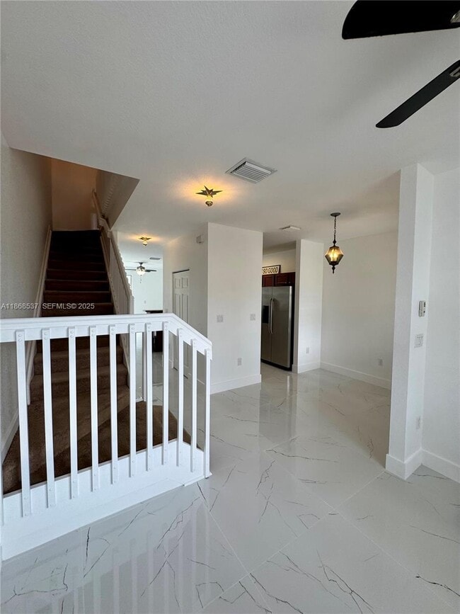 Foto del edificio - 2853 SE 1st Dr