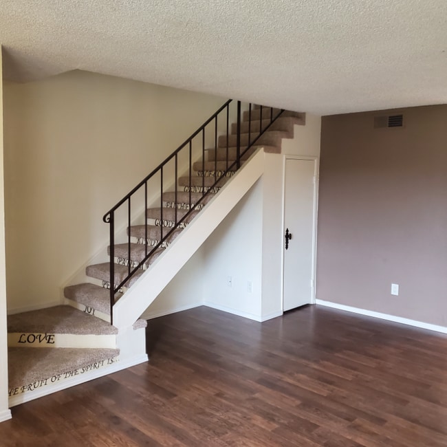 Building Photo - 1643 Rue De Valle