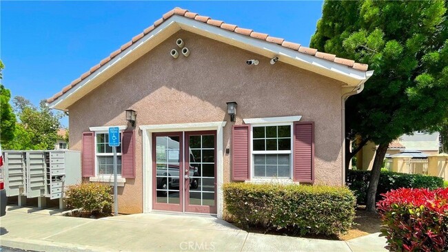 Building Photo - 93 Kansas St