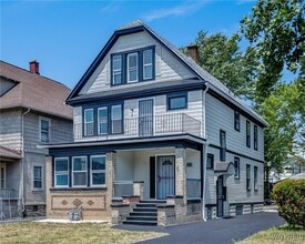 Building Photo - 266 Lasalle Ave Building Photo - 266 Lasalle Ave