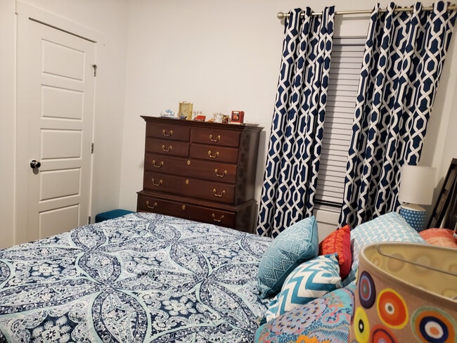 Building Photo - 1038 Grey Flint Pl