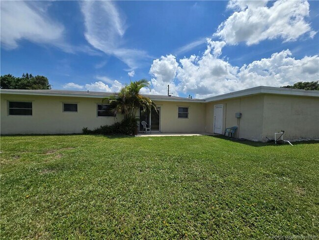 Building Photo - 2648 Rockcrest Ct