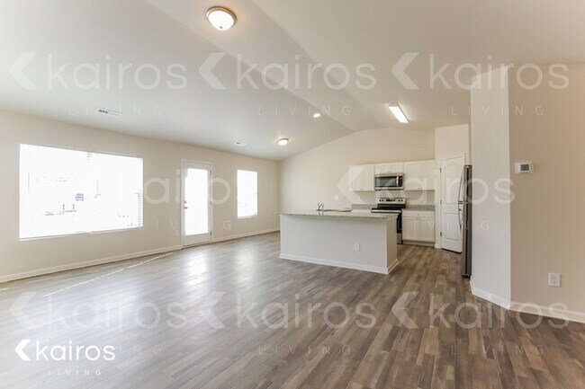 Foto del edificio - 1190 Silvertrace Dr