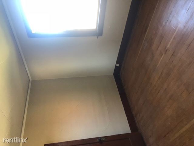 Building Photo - 1 br, 1 bath Apartment - 711 Logan St