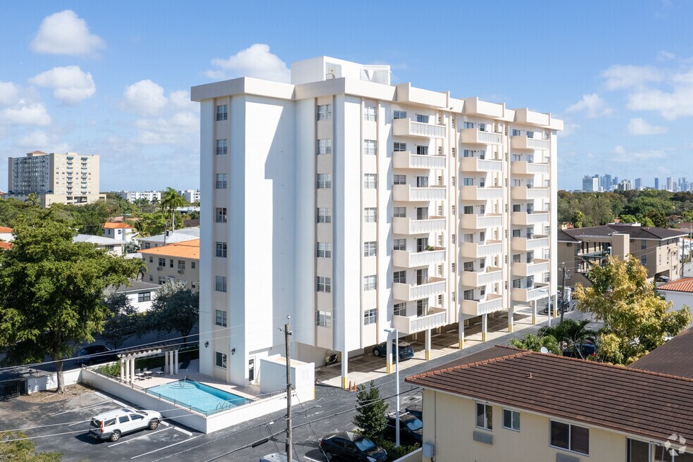 Gables Corinthian Plaza