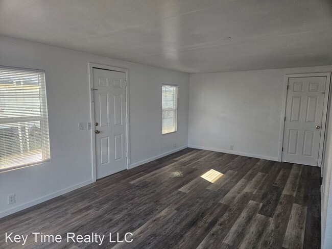 Building Photo - 2 br, 2 bath House - 932 Ramar Rd.