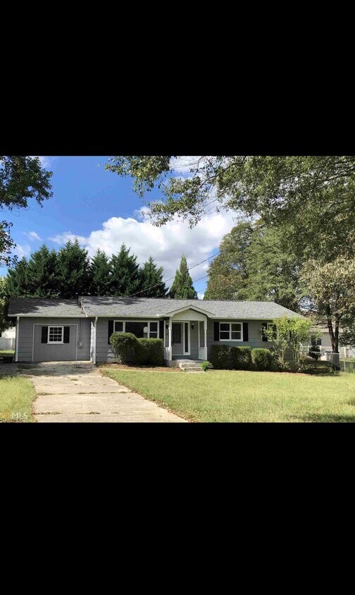 Primary Photo - 626 Lee Byrd Rd