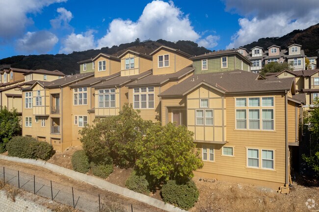 Building Photo - 6014 Old Quarry Loop
