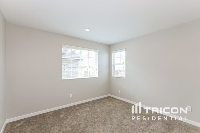 Building Photo - 31731 Willowood Way