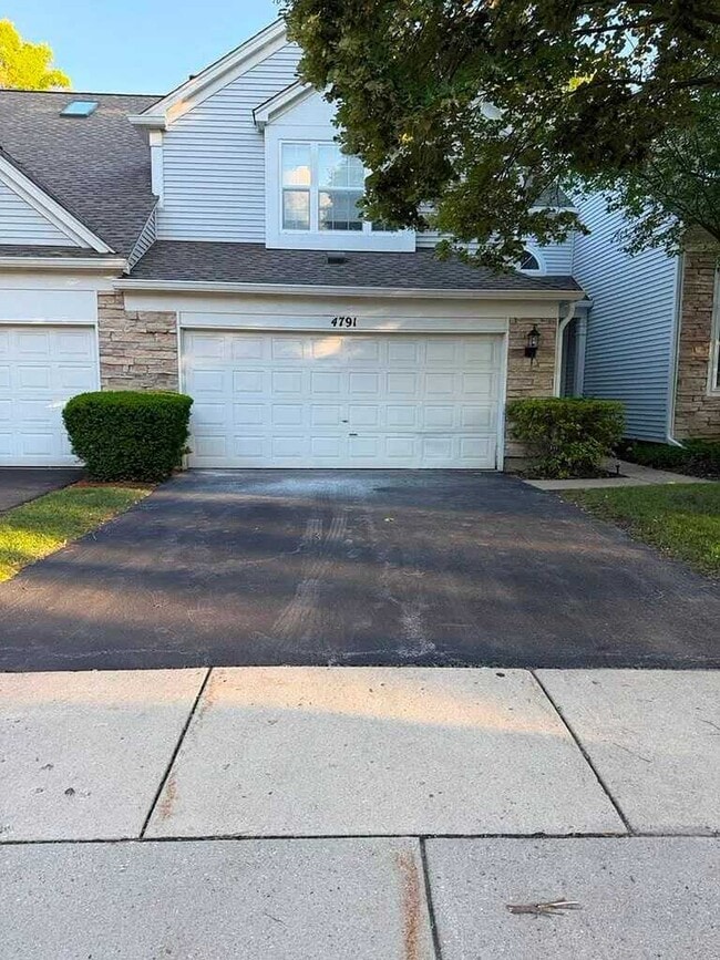 Building Photo - 4791 Amber Cir