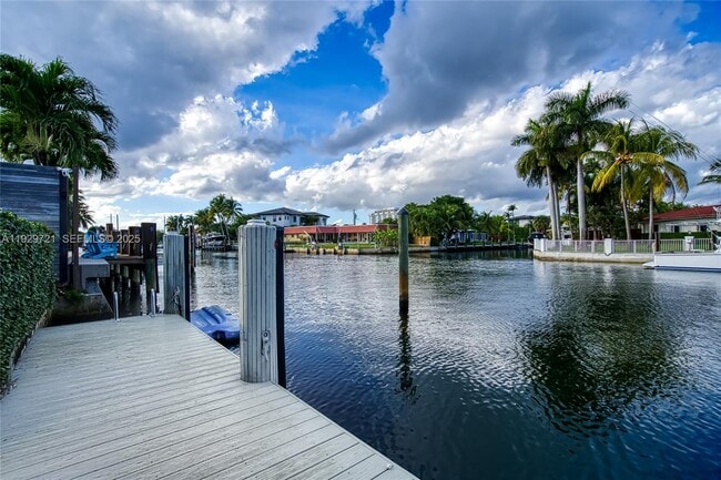 Building Photo - 2085 Ixora Rd