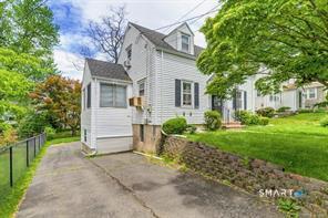 Building Photo - 98 Woodmere Rd