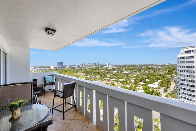 Foto del edificio - 2100 S Ocean Dr