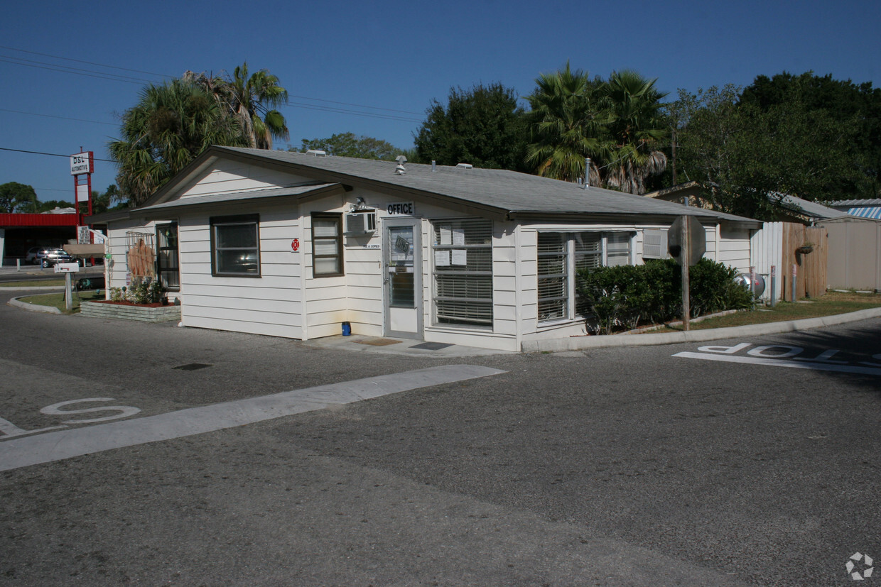 Primary Photo - Sunset Village Adult Mobile Home Community