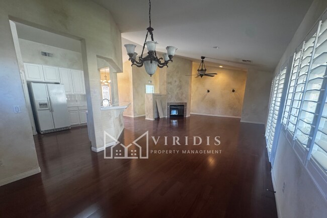 Foto del edificio - 9800 Cabbage Rose Ave