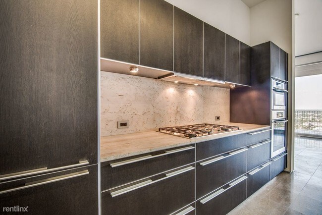 Foto del edificio - 1 br, 2 bath  - 1717 Arts Plz