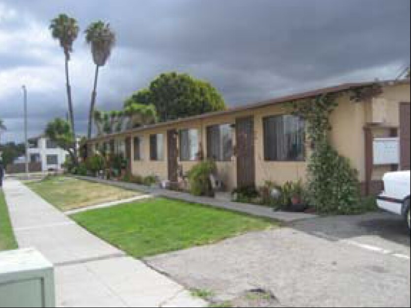 Building Photo - 903 Sartori Ave