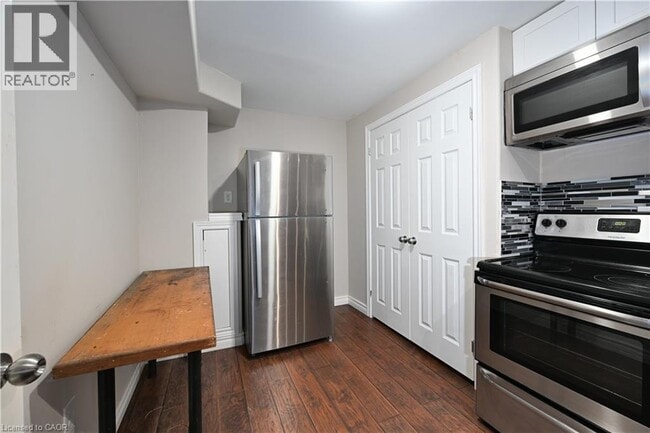 Building Photo - 78 Pantano Dr