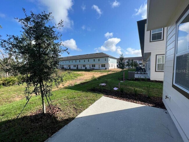 Building Photo - 828 Longboat Dr
