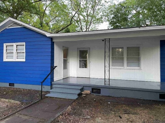 Building Photo - 916 Northside Dr